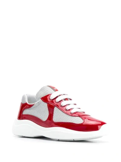 Shop Prada Sneakers Mit Farbkontrast In F0011 Red