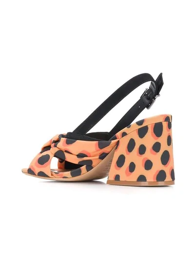 SCHUTZ LEOPARD PRINT BLOCK HEEL SANDALS - 黄色