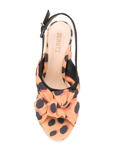 SCHUTZ LEOPARD PRINT BLOCK HEEL SANDALS - 黄色