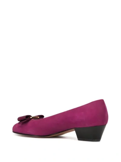 Pre-owned Ferragamo Vara Bow Pumps In Purple