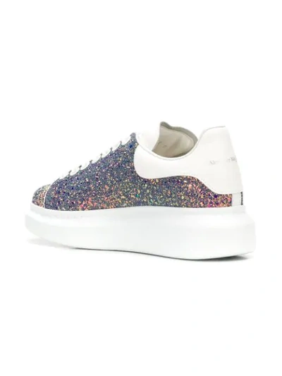 ALEXANDER MCQUEEN GLITTER-EFFECT SNEAKERS - 白色