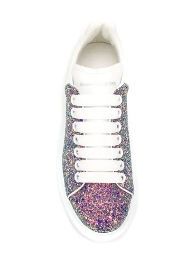 ALEXANDER MCQUEEN GLITTER-EFFECT SNEAKERS - 白色