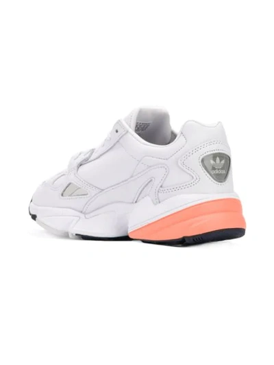 ADIDAS FALCON SNEAKERS - 白色