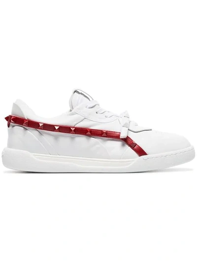 VALENTINO WHITE ROCKSTUD ARMOUR STUDDED LEATHER SNEAKERS - 白色