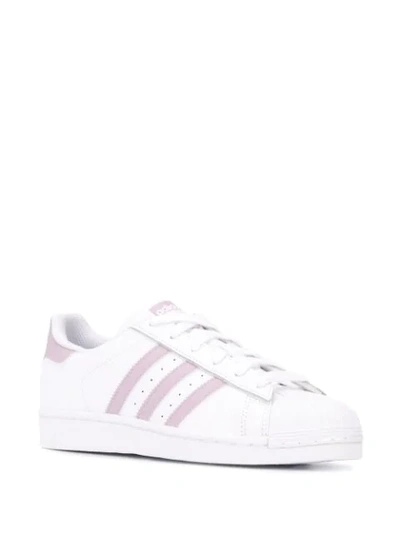 ADIDAS SIDE STRIPED SNEAKERS - 白色