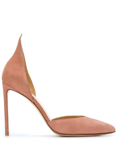 pink pointed pumps