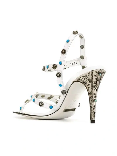 Pre-owned Dolce & Gabbana Studded Sandals In White