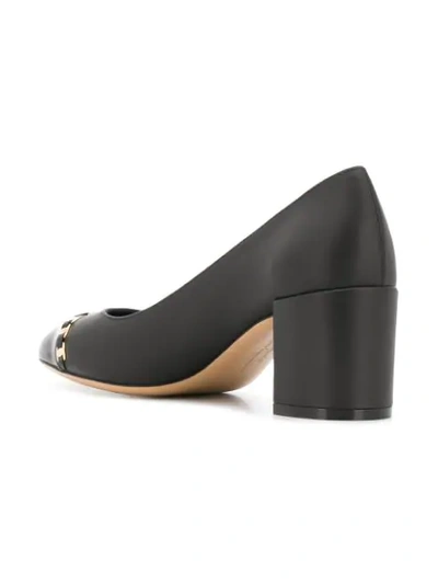 Ferragamo Avella Chainlink Trim Pump In Black