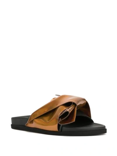 Shop N°21 Twisted Detail Slide Sandals In Gold