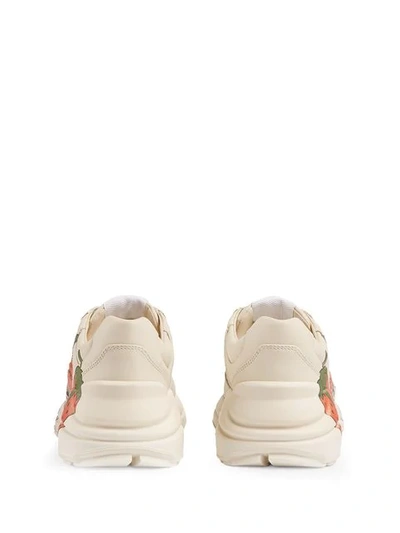 GUCCI RHYTON草莓印花运动鞋 - 白色
