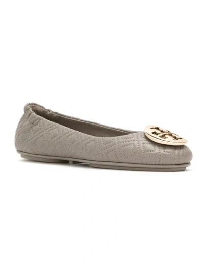 Shop Tory Burch Minnie Travel Ballerinas In Grey