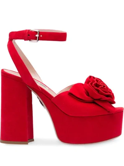 Miu Miu Sandalen Mit Rosenapplikationen In Red