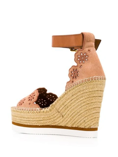 SEE BY CHLOÉ ANKLE STRAP WEDGES - 大地色