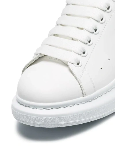 ALEXANDER MCQUEEN WHITE CHUNKY LEATHER LOW-TOP SNEAKERS - 白色