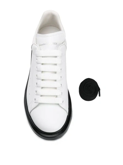 ALEXANDER MCQUEEN OVERSIZED SNEAKERS - 白色