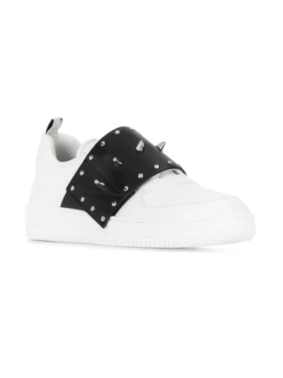 RED VALENTINO RED(V) EMBELLISHED SNEAKERS - 白色