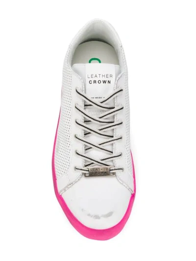 Shop Leather Crown Klassische Sneakers In White