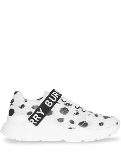 Shop Burberry Sneakers Mit Animal-print In Off White Cheetah