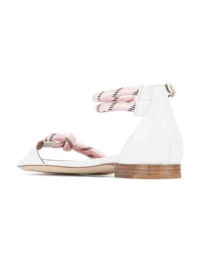 Shop Malone Souliers Flache 'fenn Luwolt' Sandalen In White/pink