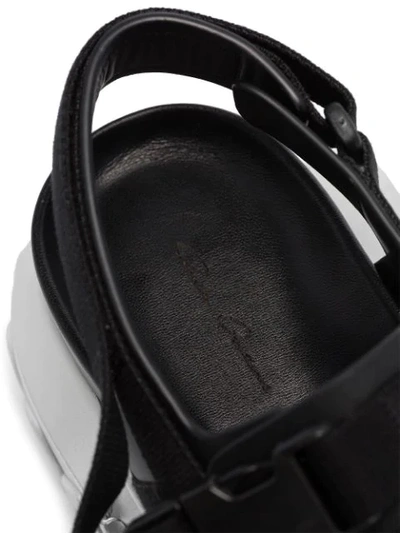 RICK OWENS LARRY TRACTOR HIKING SANDALS - 黑色
