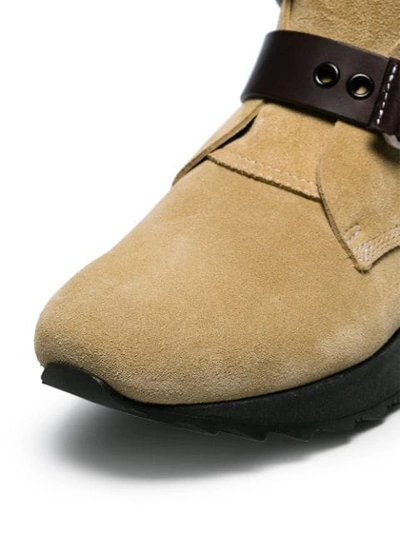 LOEWE BROWN SUE STRAPPY SUEDE AND LEATHER FLAT BOOTS - 大地色