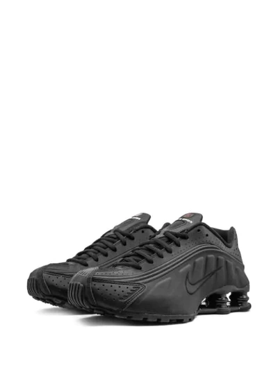 Nike Shox R4 Sneakers In Black