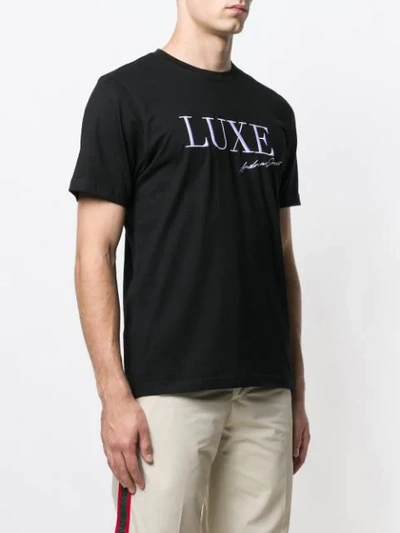 ANDREA CREWS EMBROIDERED LUXE T-SHIRT - 黑色
