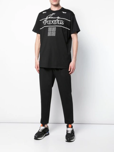 Shop Givenchy 4g Logo Tour T-shirt - Black