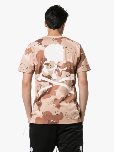 Shop Mastermind Japan Mastermind World Camouflage Print T-shirt - Brown