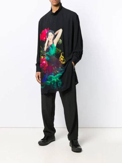 Shop Yohji Yamamoto Long-line Printed Shirt In Black
