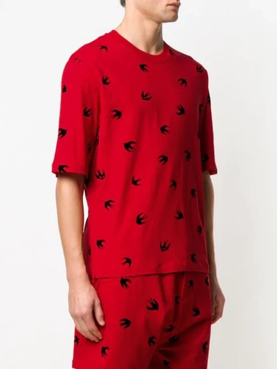 Shop Mcq By Alexander Mcqueen Swallow Print T-shirt In Red