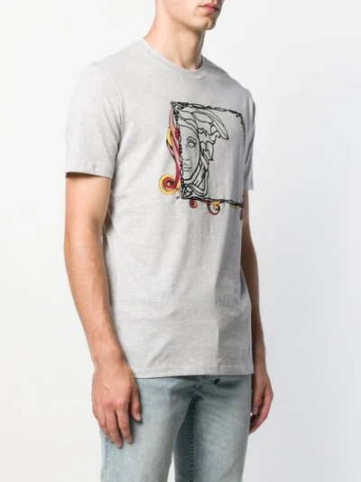 Shop Versace Print T-shirt In V7653 Grigio Melange+stampa