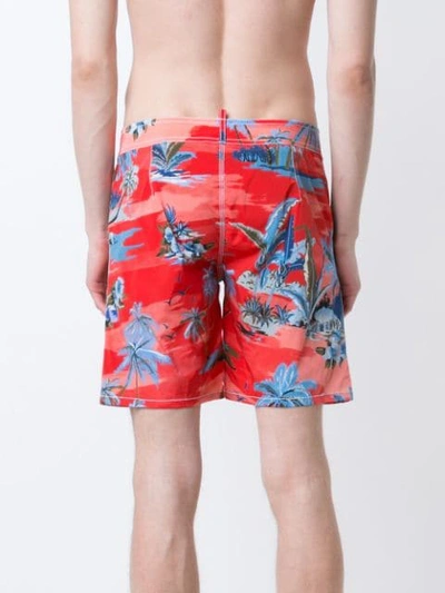 Shop Dsquared2 Badeshorts Mit Palmen-print - Rot In Red