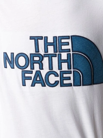 THE NORTH FACE LOGO PRINTED T-SHIRT - 白色