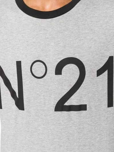 Shop N°21 Printed Logo T-shirt In Grey