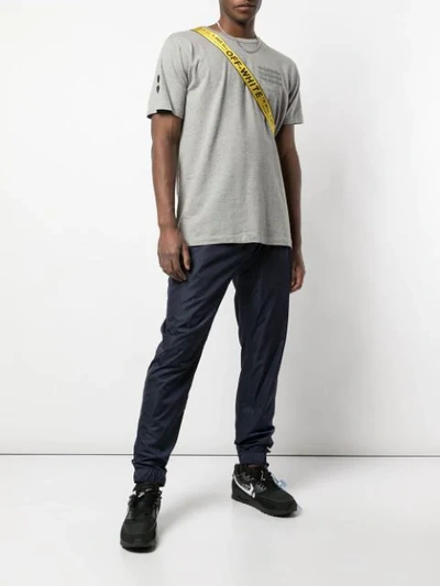 Shop Off-white Signature Graphic Print T-shirt In Grey