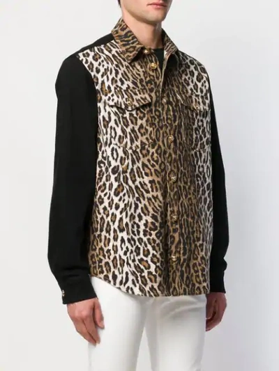 Shop Versace Hemd Mit Leoparden-print In A77w Black Animal