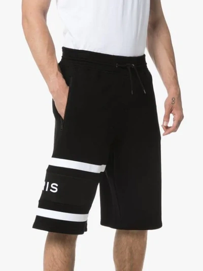 GIVENCHY LOGO PANELLED TRACK SHORTS - 黑色