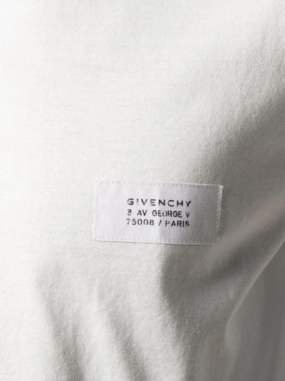 GIVENCHY LOGO PATCH T-SHIRT - 白色