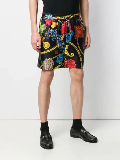 VERSACE BAROQUE PRINT SHORTS - 黑色