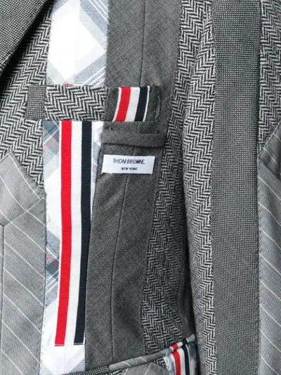 THOM BROWNE 领带刺绣西服外套 - 灰色