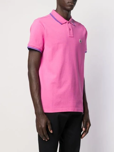 Shop Moncler Poloshirt Mit Logo-patch In Pink