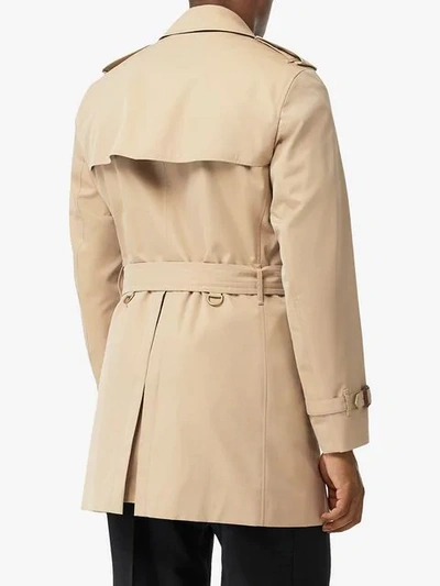 Shop Burberry Trenchcoat Mit Kurzem Schnitt In Neutrals