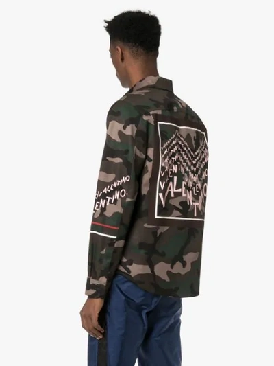 Shop Valentino Logo Print Camo Cotton Shirt Jacket In Green