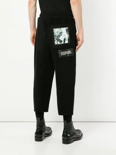 Shop Julius Weite Cropped-hose In Black