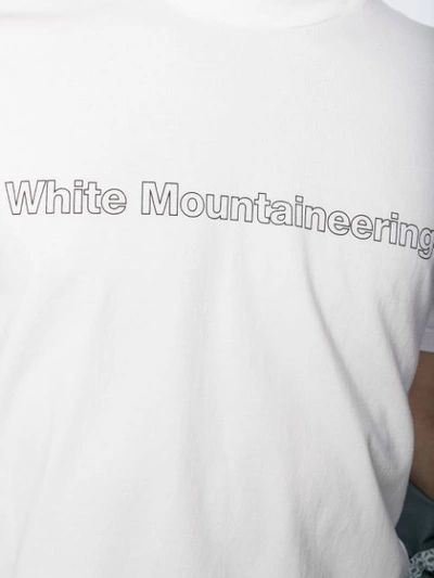 WHITE MOUNTAINEERING LOGO PRINT T-SHIRT - 白色