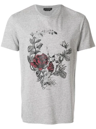 Shop Alexander Mcqueen T-shirt Mit Totenkopf-print In Grey