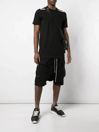 Shop Rick Owens Shorts Mit Tiefem Schnitt In Black