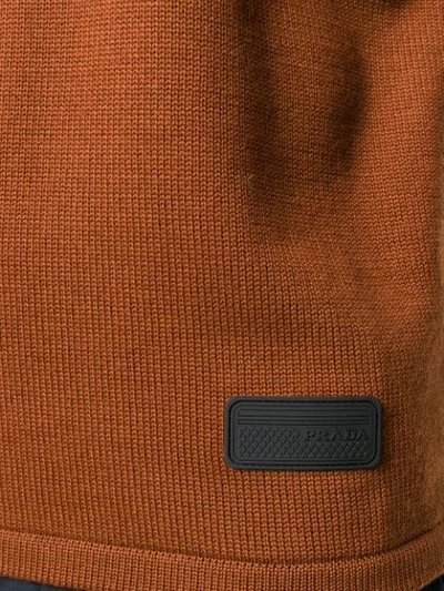 PRADA LOGO PATCH JUMPER - 棕色