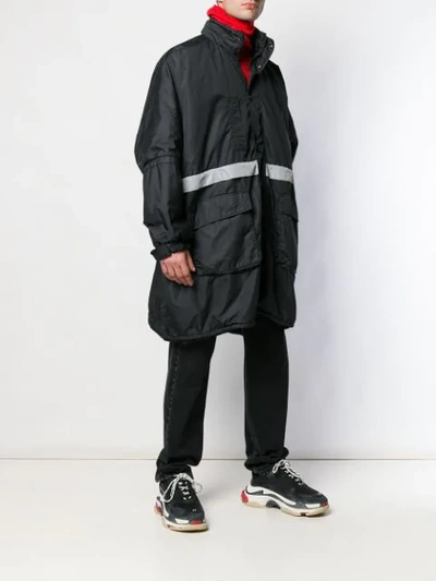 Shop Balenciaga Padded Lining Parka In Black